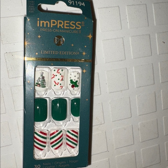 Freeeeee!! ** Impress press on nails 🎄CHRISTMAS - Picture 1 of 8